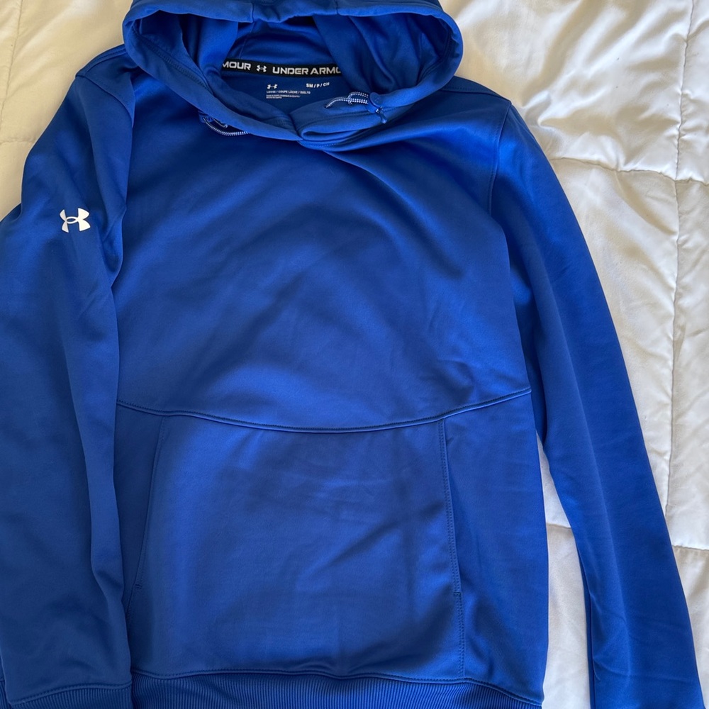 NWOT Under Armour women’s Royal Blue Pullover
